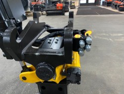 1 Engcon EC204 Tiltrotator CW05-CW05 SS0 (afneembaar) VV1207 | Aanbouwdelen | Draaikantelstuk