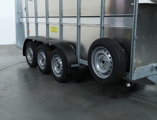 1 Ifor Williams TA510 14x6 (427x178x182cm) Veetrailer 3-asser ADV1095 | Aanhangwagen | Veetrailer