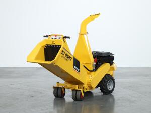 2024 Jo Beau M500 Versnipperaar 25pk VV1382 | Tuin / Parkmachine | Versnipperaars