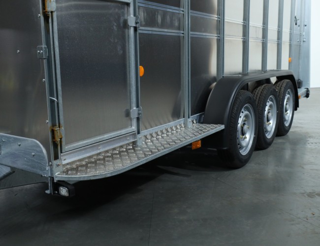 1 Ifor Williams TA510 16x6 (497x178x182cm) Veetrailer 3-asser ADV1146 | Aanhangwagen | Veetrailer