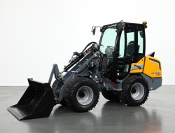 2023 Giant G2700 HD+ (Cabine) VV1423 | Wiellader | Mini Shovel