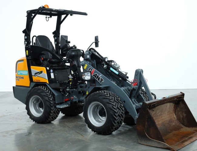 2023 Giant G2300 X-tra HD VV1425 | Wiellader | Mini Shovel