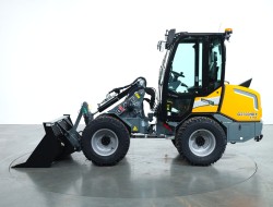 2024 Giant G2700 X-tra HD+ (Cabine) VK9733 | Wiellader | Mini Shovel