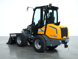 2024 Giant G2700 X-tra HD+ (Cabine) VK9733 | Wiellader | Mini Shovel