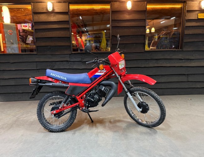 1986 Honda MT5 Rood VT624 | Transport | Bromfiets / Motor