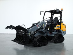 1 Giant G2700 TELE HD+ TRACKS ADV1155 | Wiellader | Mini Shovel