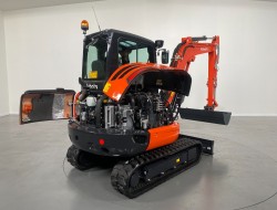 1 Kubota KX042-4 alpha ADV1159 | Graafmachine | Minigraver