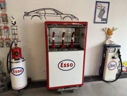 1950 GMO Muller Esso Oliebar 3 Taps TV22 | Overige | Automobilia