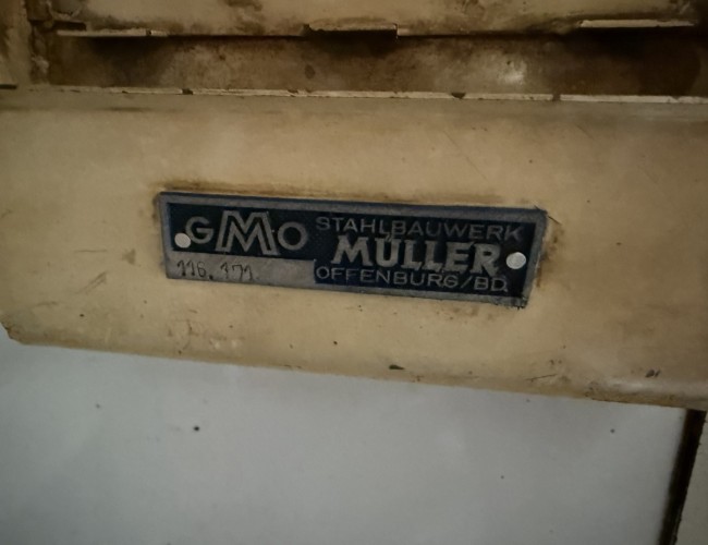 1950 GMO Muller Esso Oliebar 3 Taps TV22 | Overige | Automobilia