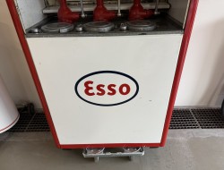 1950 GMO Muller Esso Oliebar 3 Taps TV22 | Overige | Automobilia