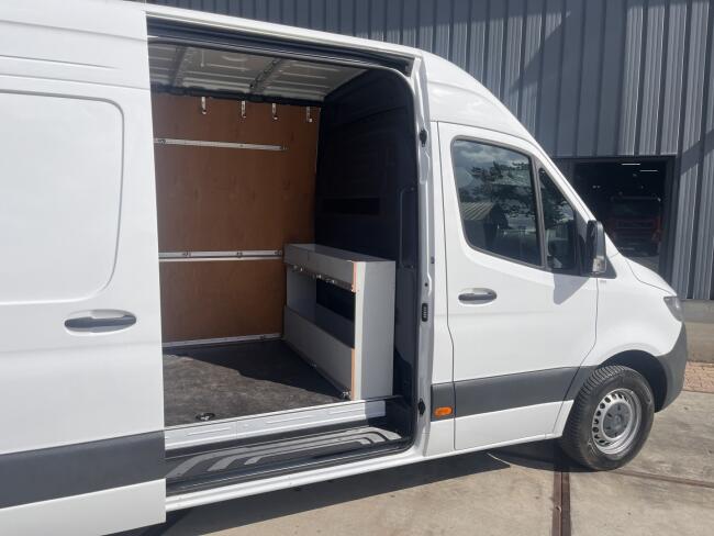 2024 Mercedes-Benz Sprinter 315 CDI 1.9 L3H2 + Easyloader Laadklep VT855 | Transport | Bedrijfswagens