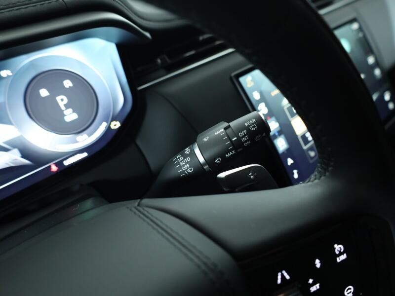 2025 Land Rover Range Rover Sport 3.0 P460e Dynamic HSE PHEV VT910 | Transport | Auto's
