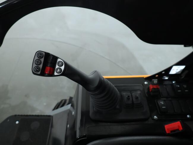 2026 Giant G2700 X-tra HD+ VK10859 | Wiellader | Mini Shovel