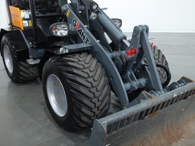 2017 Giant V452T X-tra HD VK10880 | Wiellader | Mini Shovel