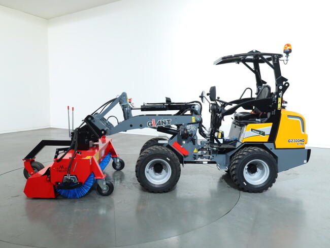 2026 M-Sweep HSTV 600SP 175cm Veegmachine Giant VK11024 | Aanbouwdelen | Veegmachine / Borstel