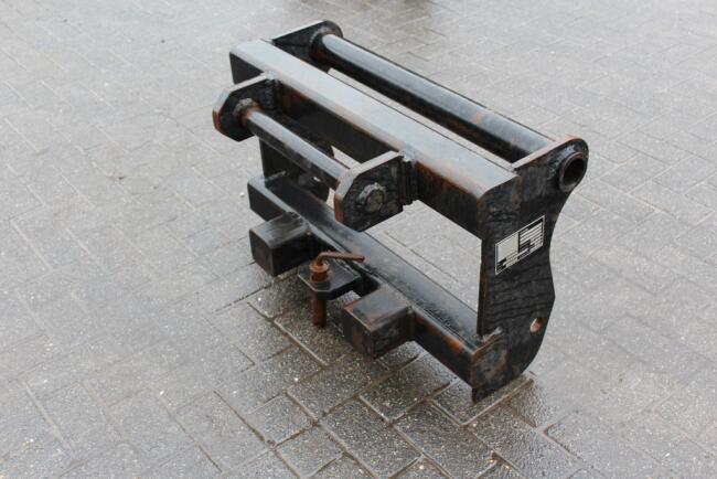2003 BGU Manitou naar Merlo adapter (tbv merlo lier) DV518 | Aanbouwdelen | Jib / Hijsbok